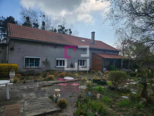 
Maison Origny Saint Ebenoite 6 pièce(s) 157 m2
