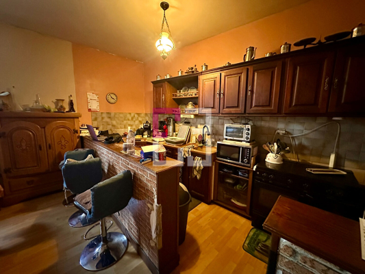 
Immeuble Marle 25 pièce(s) 630 m2
