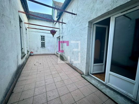 
Immeuble Marle 25 pièce(s) 630 m2
