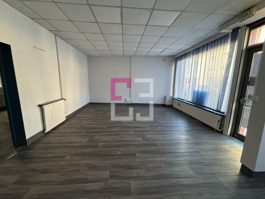 
Local Commercial 92 m²  - Guise
