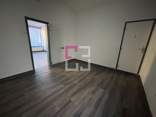 
Local Commercial 92 m²  - Guise
