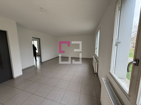 
Maison Crecy Sur Serre 5 pièce(s) 154 m2
