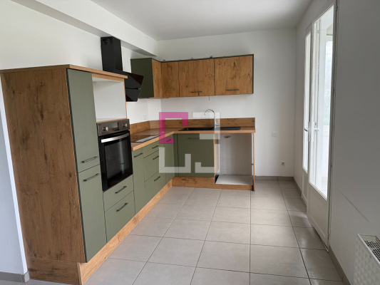 
Maison Crecy Sur Serre 5 pièce(s) 154 m2
