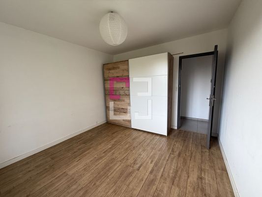 
Maison Crecy Sur Serre 5 pièce(s) 154 m2
