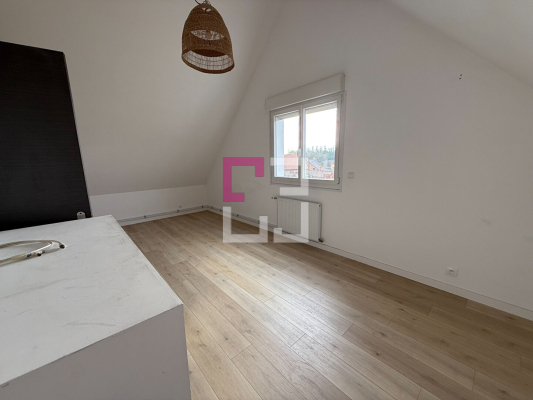 
Maison Crecy Sur Serre 5 pièce(s) 154 m2
