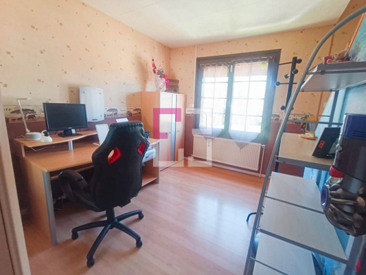 
Maison Saint Michel 7 pièce(s) 131.12 m2
