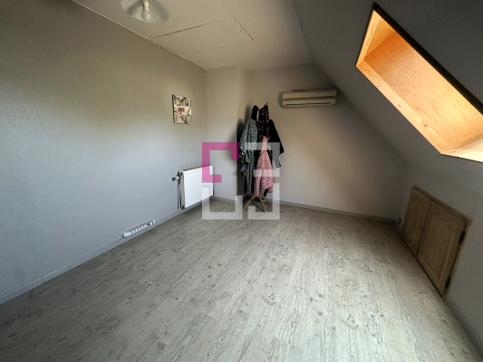 
Maison CHAUNY 6 pièce(s) 127m2
