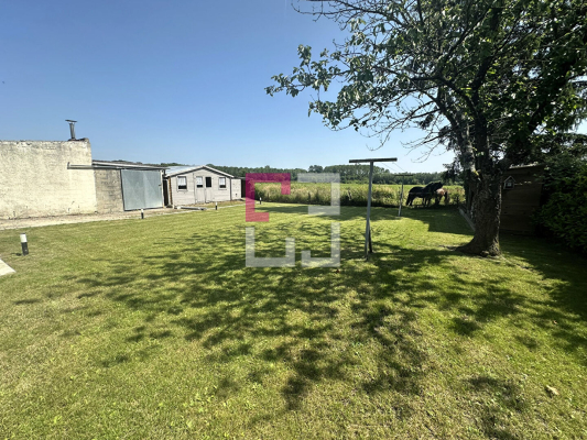 Maison CHAUNY 6 pièce(s) 127m2