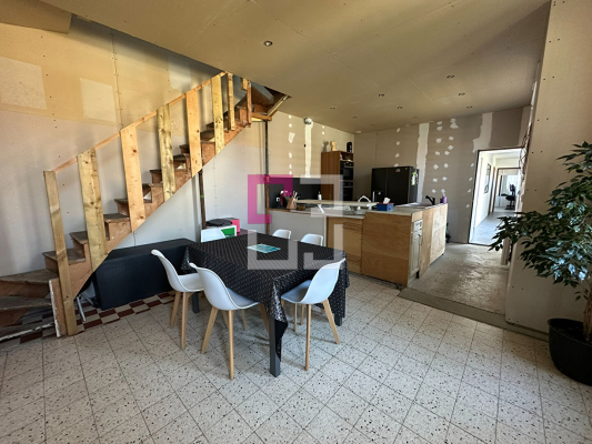 
Maison Flavy Le Martel 5 pièce(s) 117 m2
