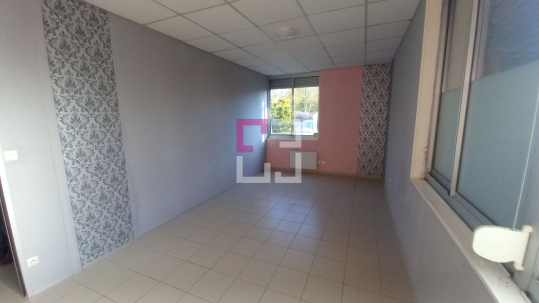 
Maison Voyenne 9 pièce(s) 254.02 m2

