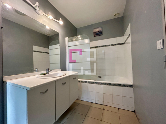 
Maison Voyenne 9 pièce(s) 254.02 m2
