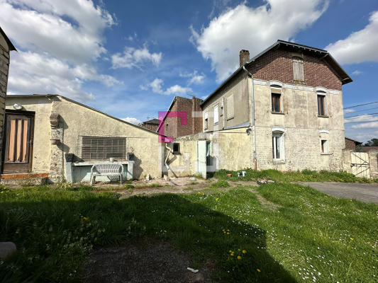 
Maison Hombleux 8 pièce(s) 290m2
