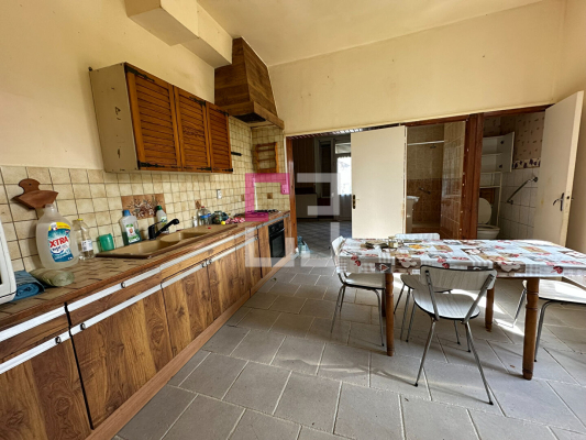 
Maison Hombleux 8 pièce(s) 290m2
