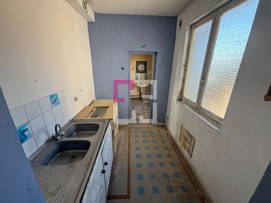 
Immeuble Vervins 6 pièce(s)
