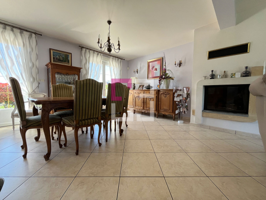 
Maison Ham 7 pièce(s) 174 m2
