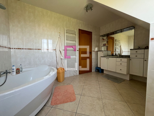 
Maison Ham 7 pièce(s) 174 m2
