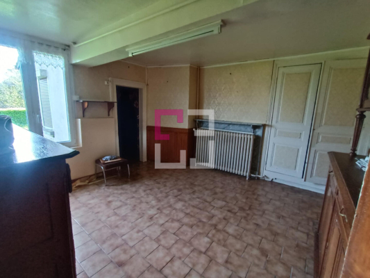 
Maison Mont Saint Jean 6 pièce(s) 142 m2
