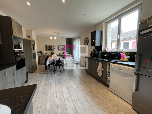 
Maison Ham 5 pièce(s) 180 m2
