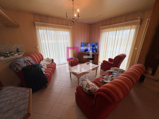 
Maison Moy De L Aisne 6 pièce(s) 177 m2
