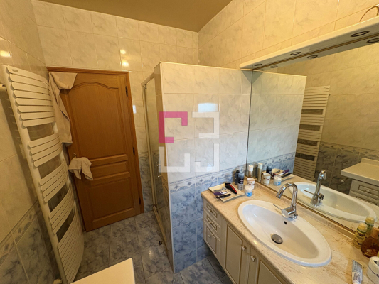 
Maison Moy De L Aisne 6 pièce(s) 177 m2
