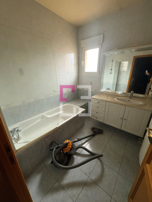 
Maison Moy De L Aisne 6 pièce(s) 177 m2
