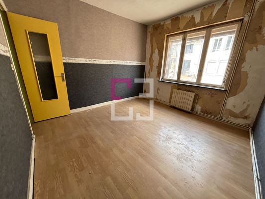 
Local commercial Avesnes Sur Helpe 7 pièce(s) 180 m2
