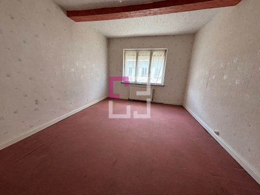 
Local commercial Avesnes Sur Helpe 7 pièce(s) 180 m2
