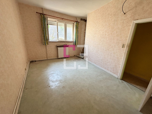 
Local commercial Avesnes Sur Helpe 7 pièce(s) 180 m2
