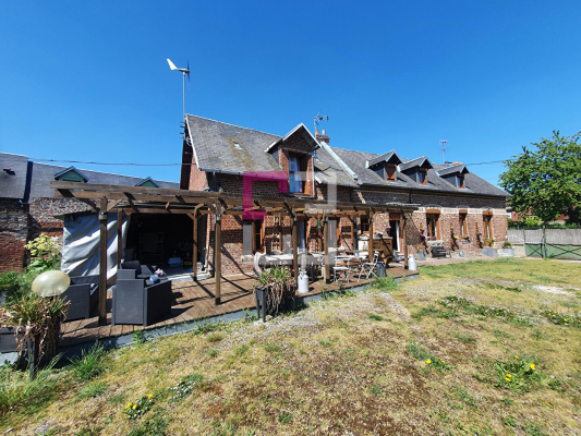 
Maison Sissy 6 pièce(s) 152 m2
