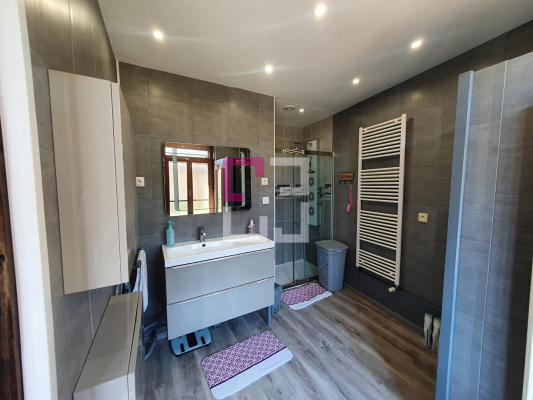 
Maison Sissy 6 pièce(s) 152 m2
