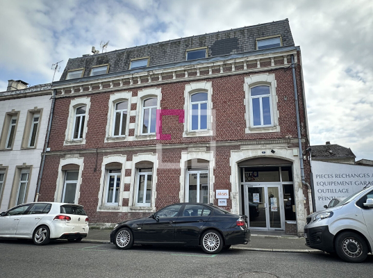 
Immeuble Saint Quentin 24 pièce(s) 600 m2
