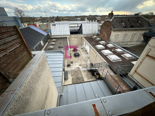 
Immeuble Saint Quentin 24 pièce(s) 600 m2
