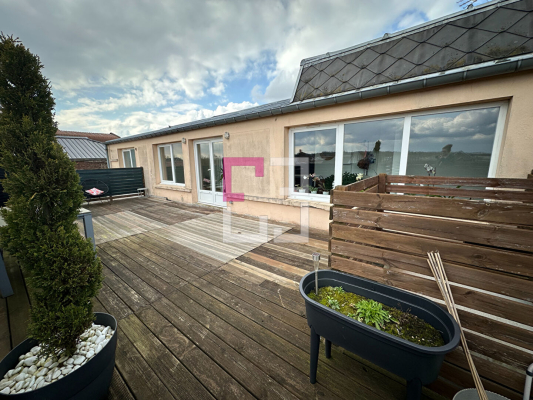 
Immeuble Saint Quentin 24 pièce(s) 600 m2
