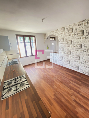 
Maison à louer - 2 chambres - 83.78m²
