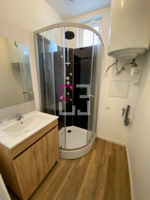 
Appartement  à Louer
