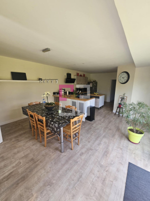 
Maison Sissy 8 pièce(s) 156 m2
