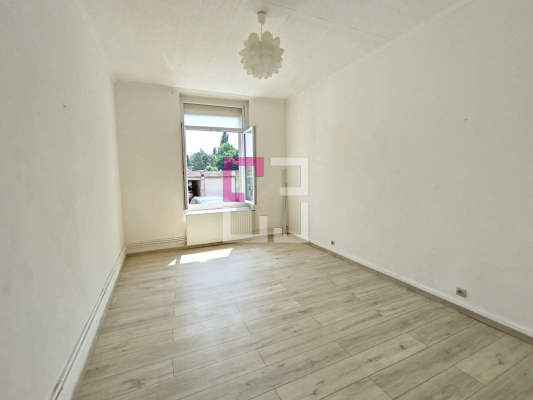 
Appartement GUISE 4 pièces 97 m²
