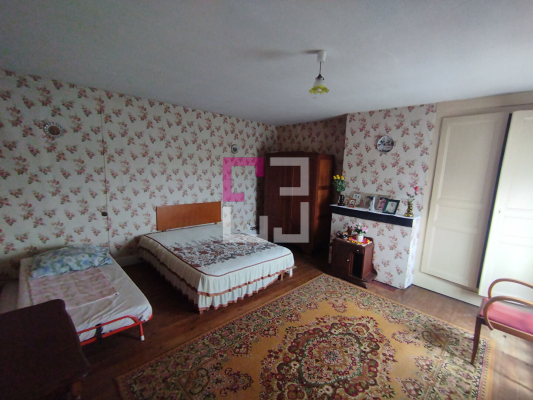 
Maison Saint Michel 5 pièce(s) 144 m2
