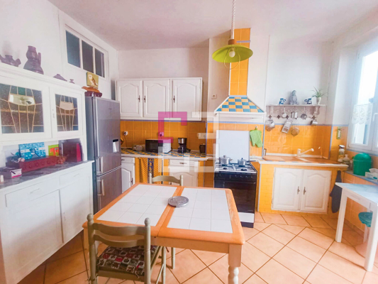 
Maison Hirson 6 pièce(s) 150 m2
