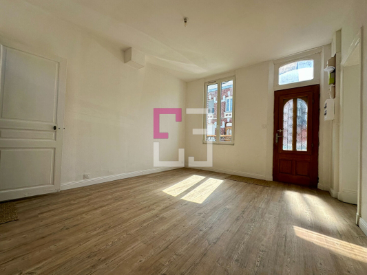 
Maison Flavy Le Martel 5 pièce(s) 85 m2
