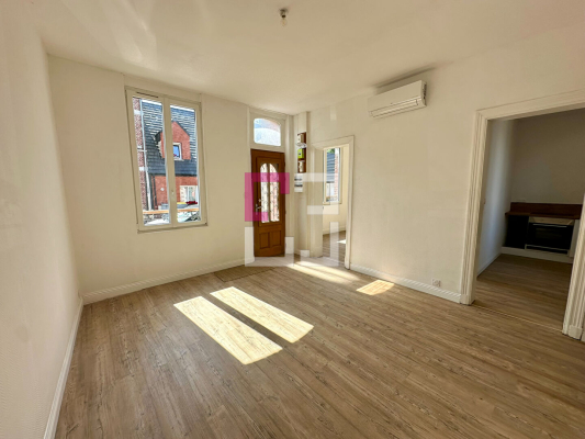 
Maison Flavy Le Martel 5 pièce(s) 85 m2
