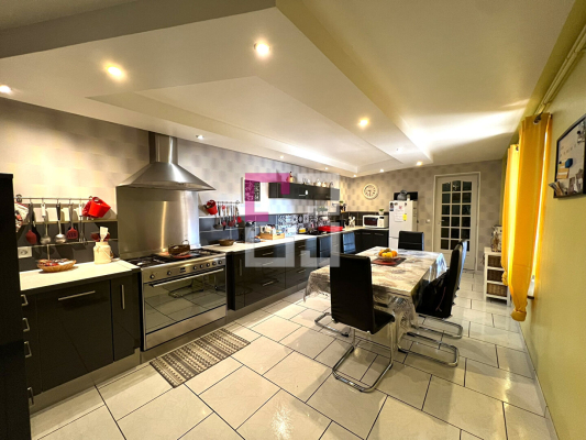 
Maison Toulis Et Attencourt 6 pièce(s) 149 m2
