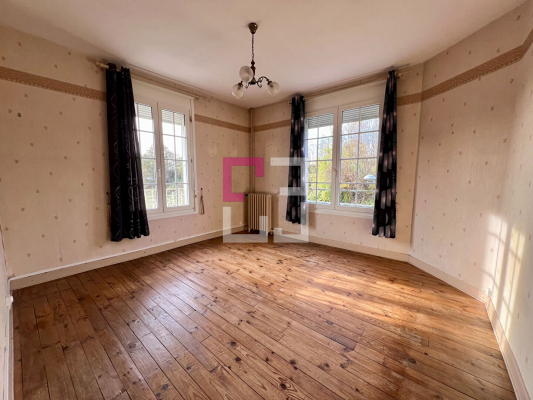 
Maison Tergnier 6 pièce(s) 140 m2
