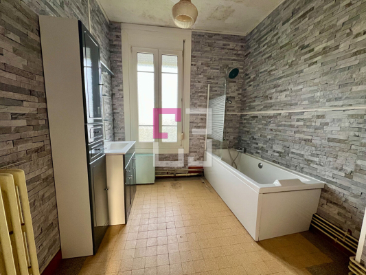 
Maison Tergnier 6 pièce(s) 140 m2
