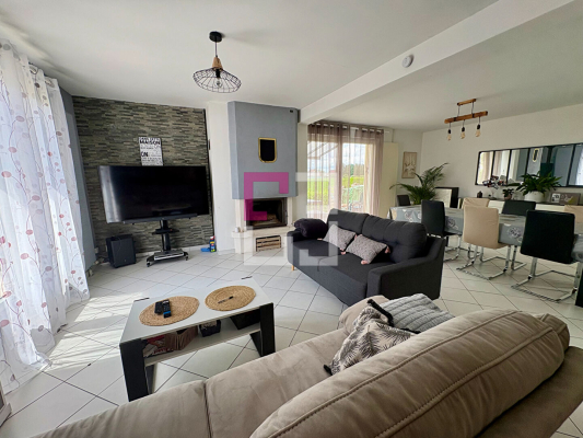 
Maison Vivaise 6 pièce(s) 140 m2
