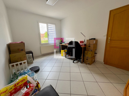 
Maison Vivaise 6 pièce(s) 140 m2
