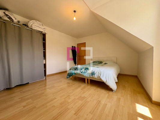 
Maison Vivaise 6 pièce(s) 140 m2
