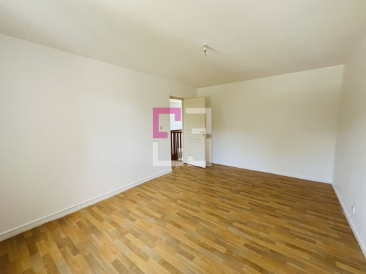 
Maison Chatillon Les Sons 5 pièce(s) 130.40 m2

