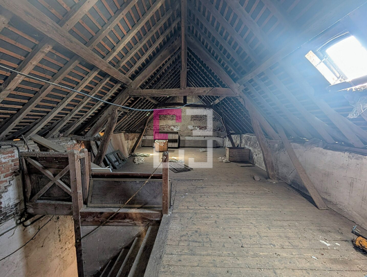 
corps de ferme à rénover sur Mondescourt

