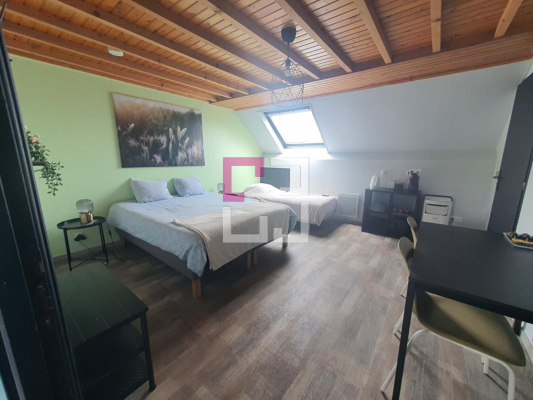 
Maison Sorbais 14 pièce(s) 296.29 m2
